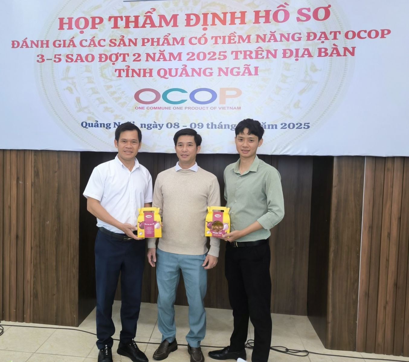 HÀNH TÍM BÌNH HẢI, THAM GIA ĐÁNH GIÁ OCOP 4 SAO 